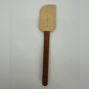 Vintage Rubbermaid Plate & Bowl Scraper - No. 1901 Kitchen Utensil VTG Wooden